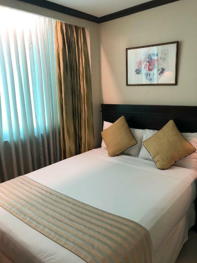 Tower Inn Makati Business Hotel ماكاتي المظهر الخارجي الصورة