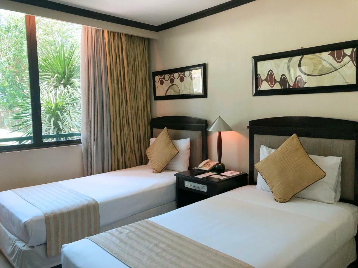 Tower Inn Makati Business Hotel ماكاتي المظهر الخارجي الصورة